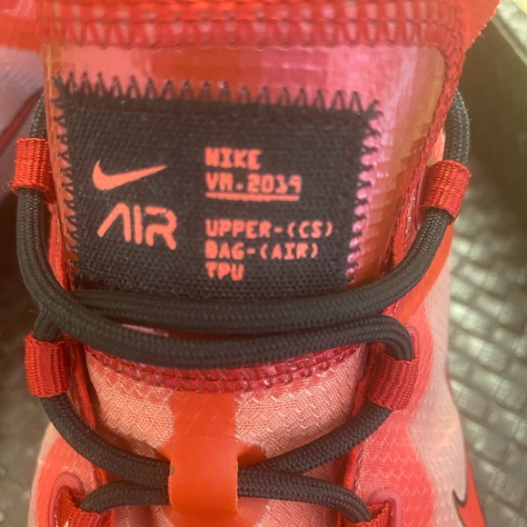 Nike Air VaporMax 2019—-Size 7Y (8.5 womens) - Picture 10 of 13